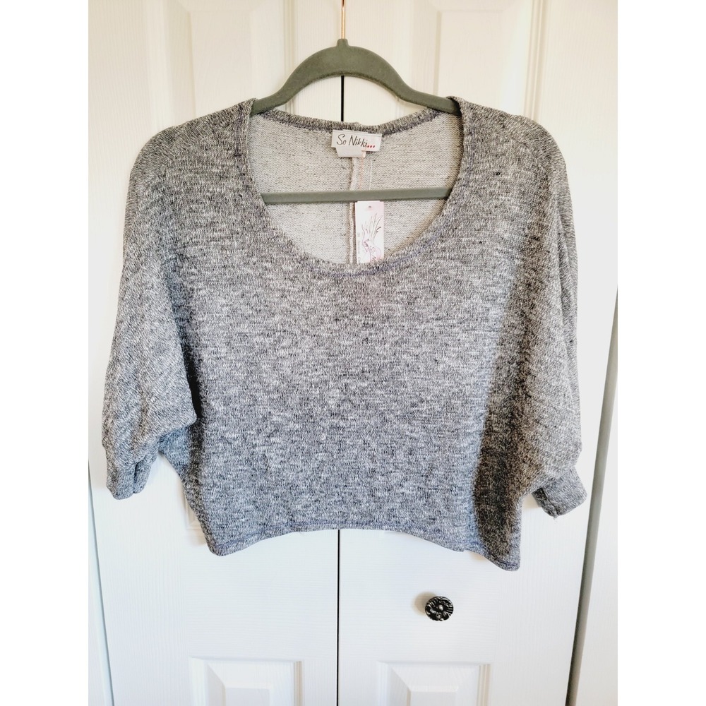 SO Nikki Jr M 11/13 Half Sleeve Scoop Neck‎ Gray Pullover Crop Top Sweater NWT